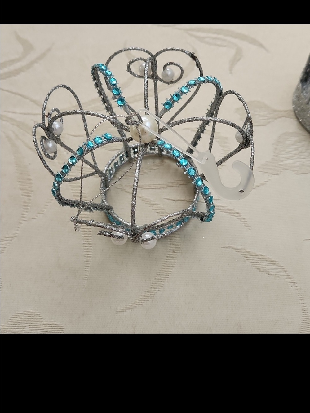 2 Wire Crown w faux pearls Holiday Christmas Ornament - Picture 3 of 14